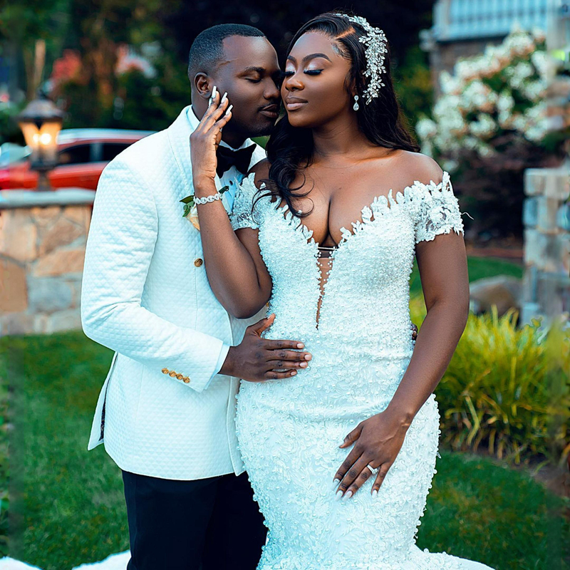 Plus Size African Arabic Aso Ebi Illusion Trumpet specialfor Bride Off Shoulder Lace Tiered Tulle Bridal Gowns Mermaid Elegant Beaded Marrage Dress CD