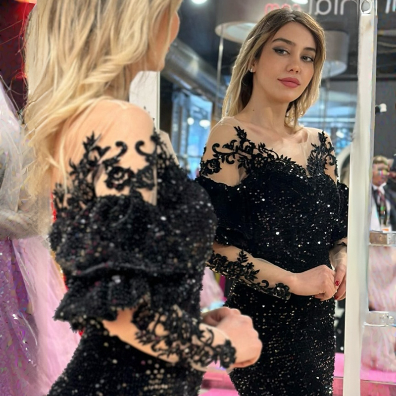 Black Mother of The Bride Plus Size Illusion Sheer Neck Long Sleeves Tulle Gorgeous Mother's Dress Mermaid Sequined Lace Satin Formal Evening Gow