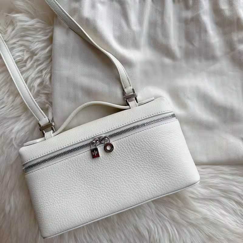 Leather Lunch Box: Litchi Pattern Cowhide Handbag with Insulated Compartment, Simple Shoulder Bag for Women Y260115