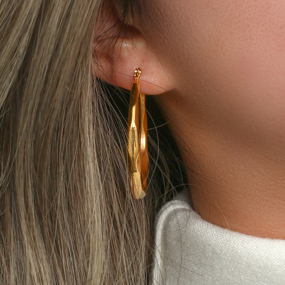 Hoop Huggie Hollow Light Weight Comfortable Cutted Surface Stainless Steel Hoop Earrings For Women 18K Gold PVD Plated Jewelry 230701