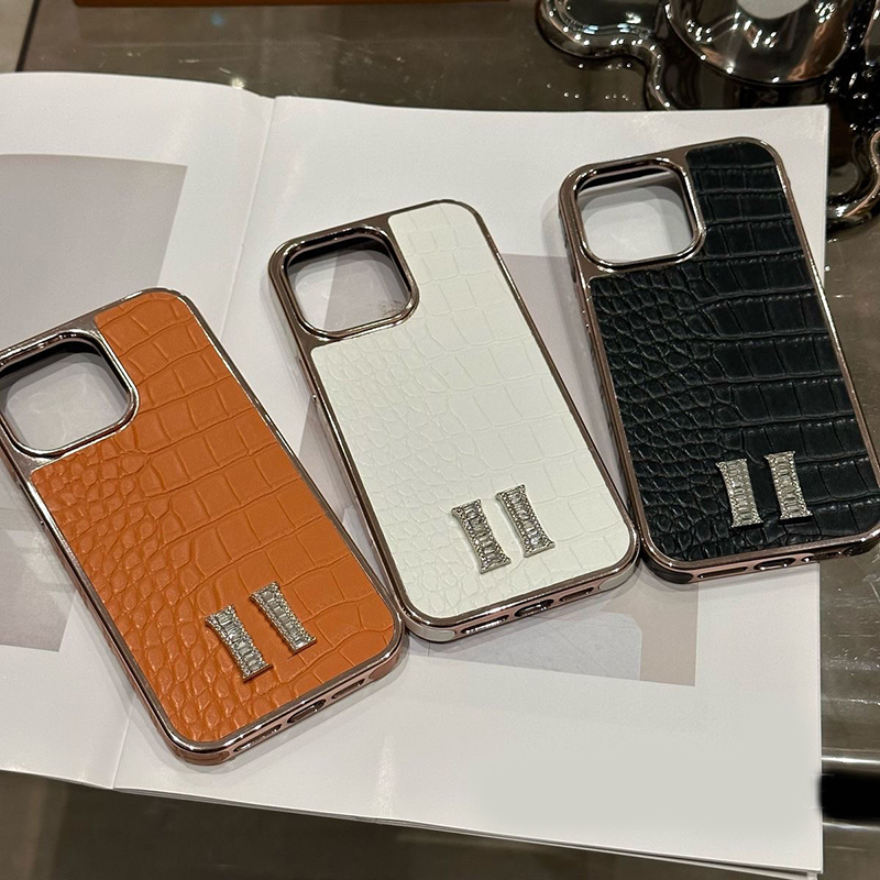 Leather mobile Phone Cases for IPhone 14 13 12 plus womens Brand fashion designers phone case braid Shell Ultra Cover 2307012PE, Black
Leather mobile Phone Cases for IPhone 14 13 12 plus womens Brand fashion designers phone case braid Shell Ultra Cover 2307012PE, Black