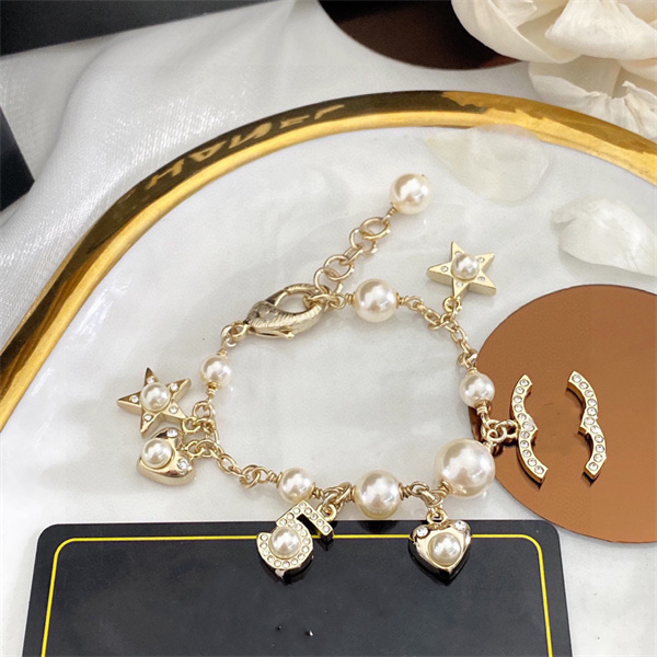 luxury Charm Bracelets Designer for women classic jewelry letter ccity Woman gold Bracelets Men's cuff bracelet 231