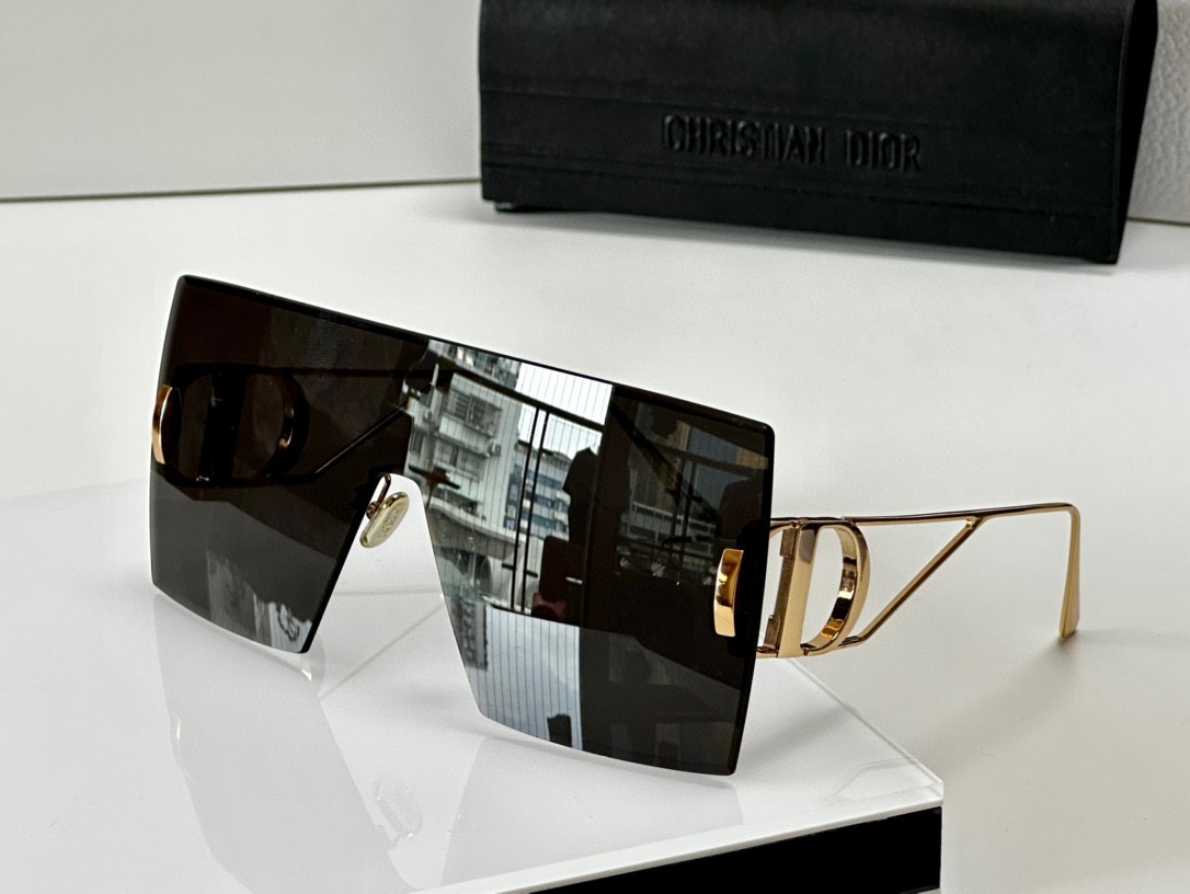 Sunglasses For Men and Women Designers M1U Style Anti-Ultraviolet Retro Eyewear Square Glasses Random Box 30Montaigne M1U
Sunglasses For Men and Women Designers M1U Style Anti-Ultraviolet Retro Eyewear Square Glasses Random Box 30Montaigne M1U