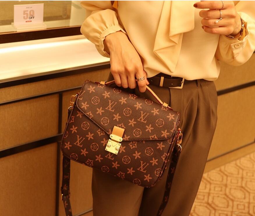 Luxurys Designers shoulder Crossbody bag man briefcase leather Designer handbag totes Messenger bags wallet Satchel hand bag wallets louise vutton viuton, #10
Luxurys Designers shoulder Crossbody bag man briefcase leather Designer handbag totes Messenger bags wallet Satchel hand bag wallets louise vutton viuton, #10