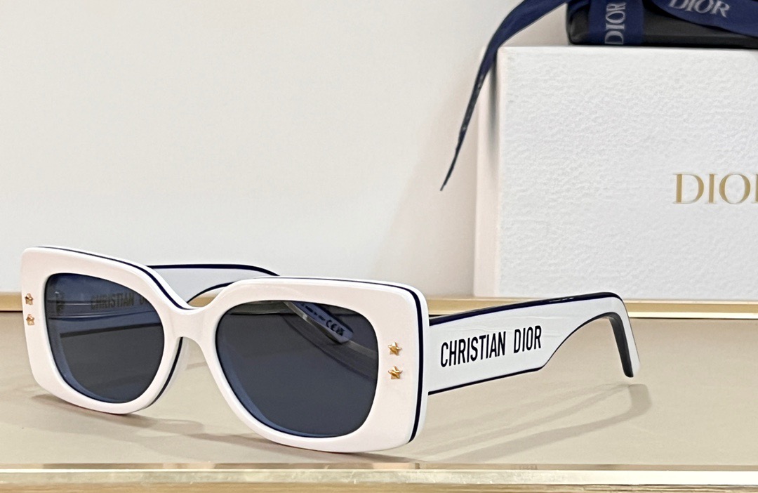 Sunglasses For Men and Women Designers S1U Style Anti-Ultraviolet Retro Eyewear Full Frame Glasses Random Box
Sunglasses For Men and Women Designers S1U Style Anti-Ultraviolet Retro Eyewear Full Frame Glasses Random Box