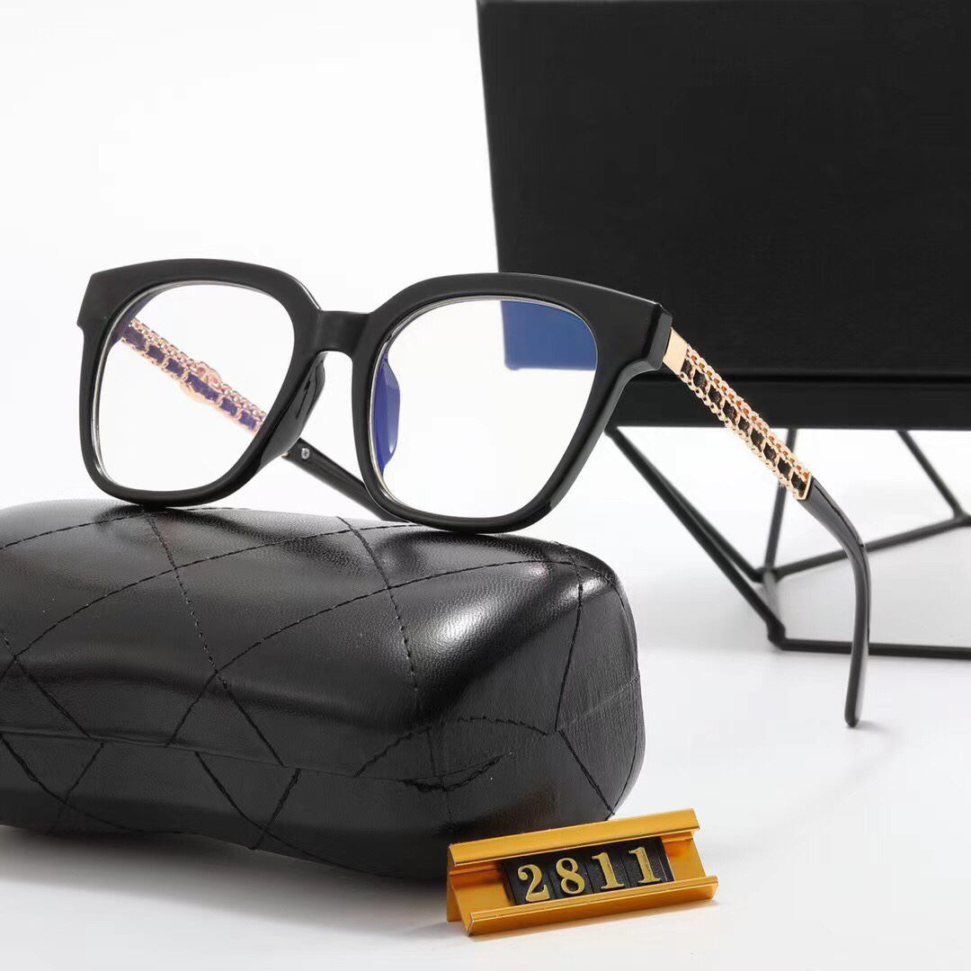 Luxurious Channel Sunglasses Cycle Lace frame Fashion New Personality Trendy Anti Glare Mens And Womens Casual Vintage Sunglasses 8 colors
Luxurious Channel Sunglasses Cycle Lace frame Fashion New Personality Trendy Anti Glare Mens And Womens Casual Vintage Sunglasses 8 colors
