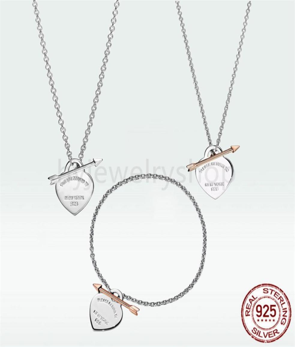 T Designer Lovestruck Heart Tag Necklace bracelet Cubitt stud earrings Women Luxury Brand Jewelry Classic Fashion 925 sterlling 7492165
T Designer Lovestruck Heart Tag Necklace bracelet Cubitt stud earrings Women Luxury Brand Jewelry Classic Fashion 925 sterlling 7492165