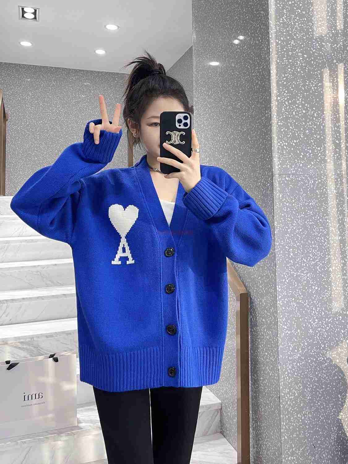 Ami Designer Fashion Clothing Sweaters Great Love Ami Sweater Unisex Star Knitted Cardigan Coat Autumn 22 New Couple Loose Fit, Shipping fee
Ami Designer Fashion Clothing Sweaters Great Love Ami Sweater Unisex Star Knitted Cardigan Coat Autumn 22 New Couple Loose Fit, Shipping fee