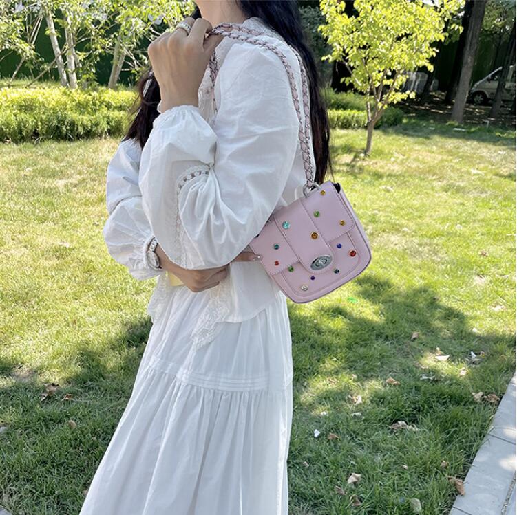 2022 Luxurys Designers Women Shoulder Horsebit Bucket Bag Handbags Crossbody Tote Clutch Chain Shopping Evening Bags Handbag Purses, W3
2022 Luxurys Designers Women Shoulder Horsebit Bucket Bag Handbags Crossbody Tote Clutch Chain Shopping Evening Bags Handbag Purses, W3
