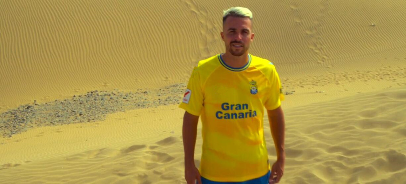 UD Las Palmas Soccer Jerseys 2023 2024 JONATHAN VIERA 23 24 Maillots de foot ROBER A. Lemos Araujo RODRYGO ONTIVEROS CASTRO MALAGUISTA football shirt uniforms top, 23/24 home
UD Las Palmas Soccer Jerseys 2023 2024 JONATHAN VIERA 23 24 Maillots de foot ROBER A. Lemos Araujo RODRYGO ONTIVEROS CASTRO MALAGUISTA football shirt uniforms top, 23/24 home