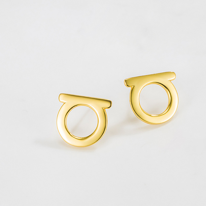 Women versatile studs earring Alphabet ear piercing Letter stud Earring rose Gold Silver Geometric studs Earrings Circle aesthetics Jewelry Women Wedding gift
Women versatile studs earring Alphabet ear piercing Letter stud Earring rose Gold Silver Geometric studs Earrings Circle aesthetics Jewelry Women Wedding gift