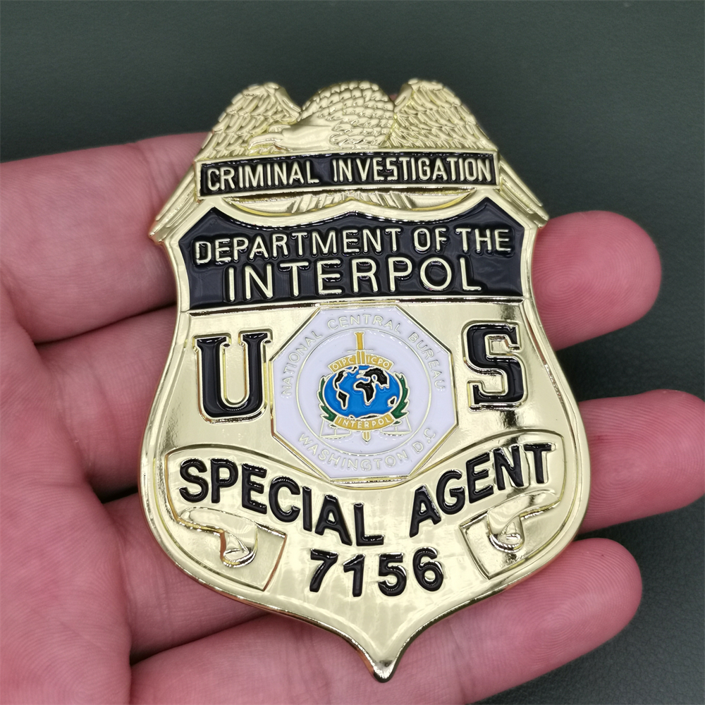 Decorative Objects Figurines US DEPARTMENT OF THE INTERPOL Special Agent Metal Badge NO7156 Cosplay Detective Movie Prop Halloween Gift 230701