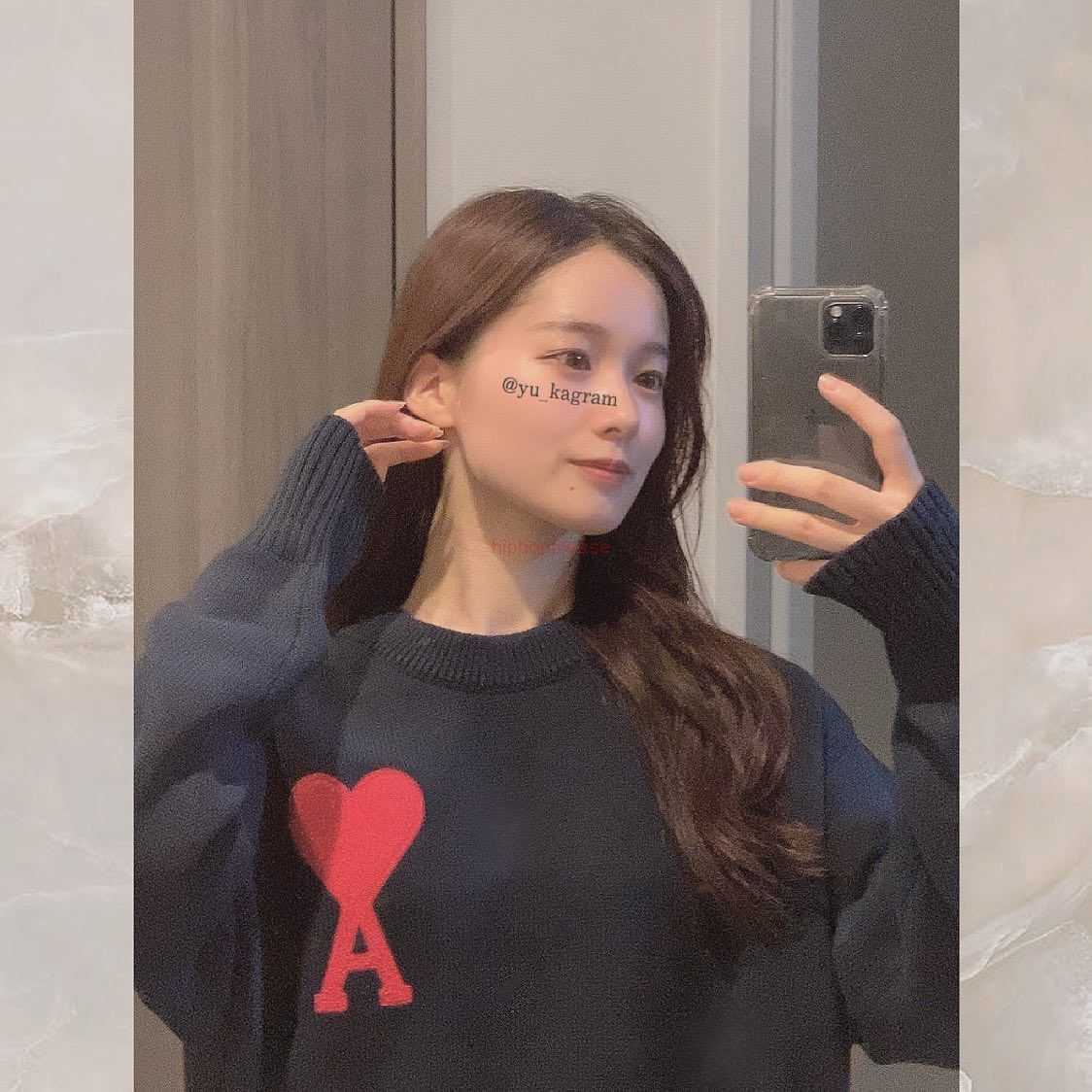 Ami Designer Fashion Clothing Sweaters Ceiling Level Ami Classic Big Heart Red Heart a Round Neck Sweater Unisex, Shipping fee
Ami Designer Fashion Clothing Sweaters Ceiling Level Ami Classic Big Heart Red Heart a Round Neck Sweater Unisex, Shipping fee