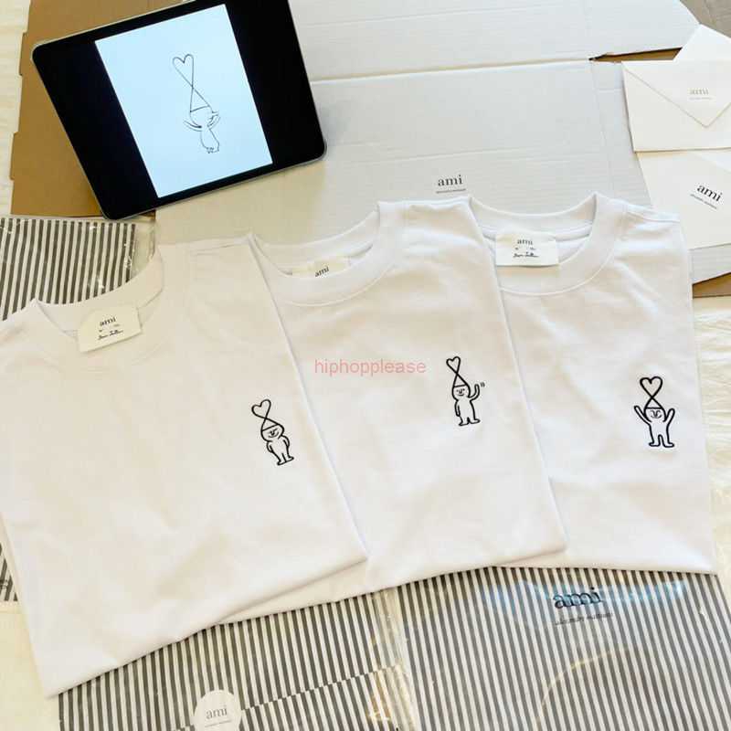 Ami Designer Fashion Clothing Tees Tshirts Tested Version Ami Co Branded Jean Julien Cartoon Character Illustration Exclusive Cotton White Short Sleeved T-shirt, White trendsetter waves his hand
Ami Designer Fashion Clothing Tees Tshirts Tested Version Ami Co Branded Jean Julien Cartoon Character Illustration Exclusive Cotton White Short Sleeved T-shirt, White trendsetter waves his hand