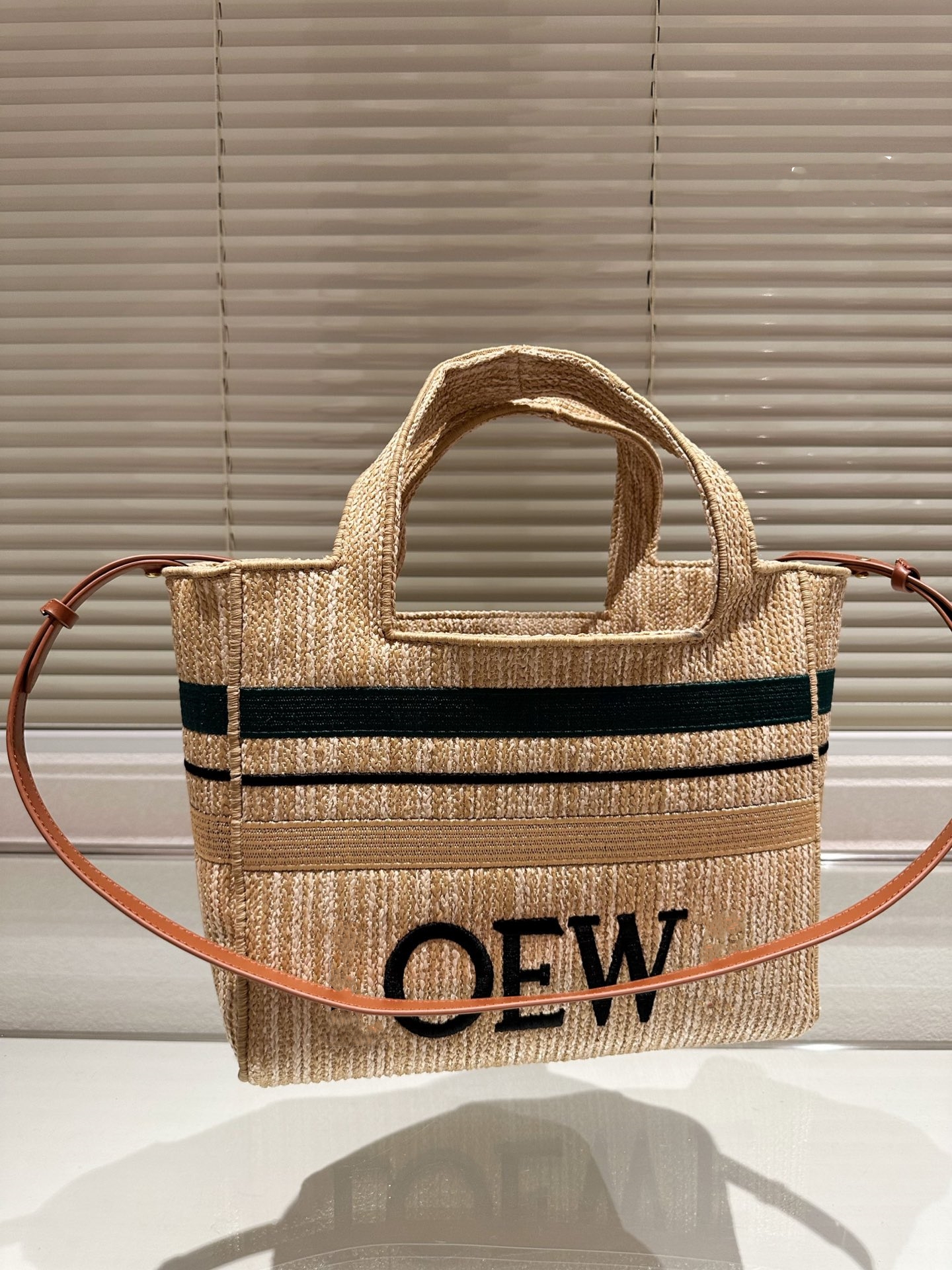 designer the tote bag t bag luxury bags loewees Straw bag handbag shoulder bag leather crossbody bag women designer handbag women raffia kni, 30cm
designer the tote bag t bag luxury bags loewees Straw bag handbag shoulder bag leather crossbody bag women designer handbag women raffia kni, 30cm