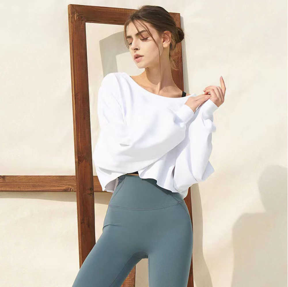 Designer Alos Yoga t shirt Fitness Top Short Loose Patchwork Sweater Sports Dance Long-sleeved T-shirt Wearing Blouse Lululemens Women, White
Designer Alos Yoga t shirt Fitness Top Short Loose Patchwork Sweater Sports Dance Long-sleeved T-shirt Wearing Blouse Lululemens Women, White