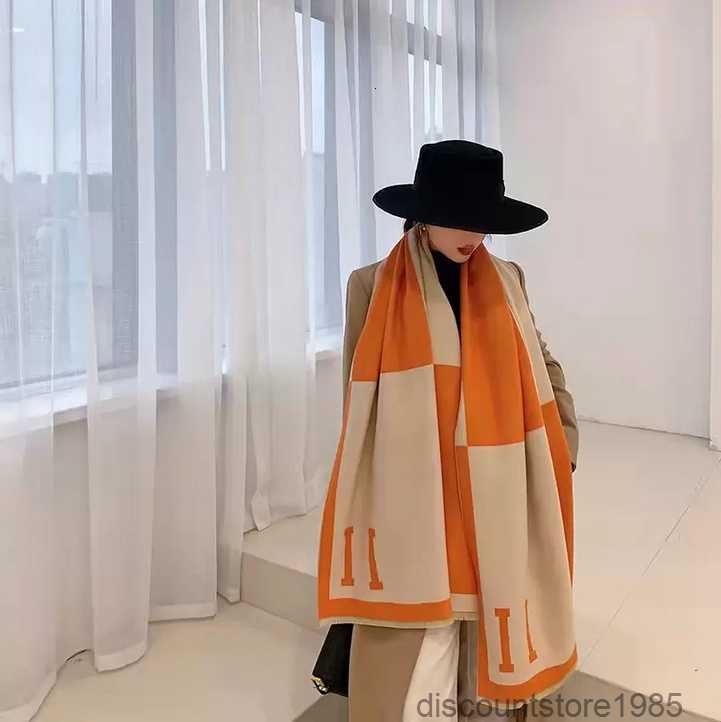 Winter Scarf Pashmina For Designers warm Scarfs Fashion Classic Women imitate Cashmere Wool Long Shawl Wrap 180cm
Winter Scarf Pashmina For Designers warm Scarfs Fashion Classic Women imitate Cashmere Wool Long Shawl Wrap 180cm