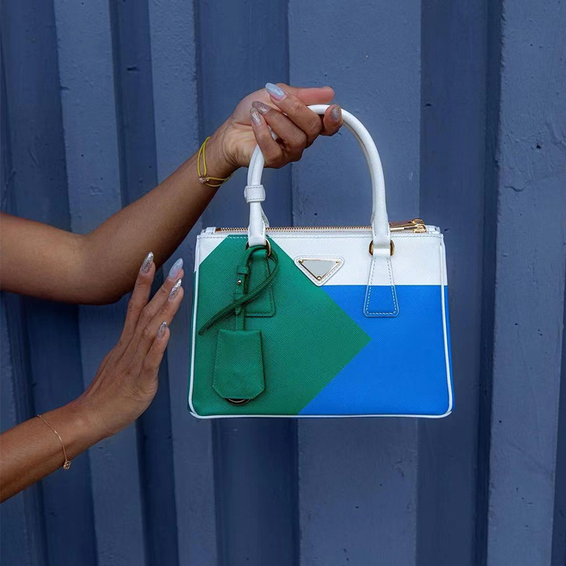 Shoulder Bag New P aDa Galleria design Tote bag Special Editions Quality woman Handbag Fashion holiday Lady Travel Crossbody Bags wallet 23CM, 2 colour yellow
Shoulder Bag New P aDa Galleria design Tote bag Special Editions Quality woman Handbag Fashion holiday Lady Travel Crossbody Bags wallet 23CM, 2 colour yellow