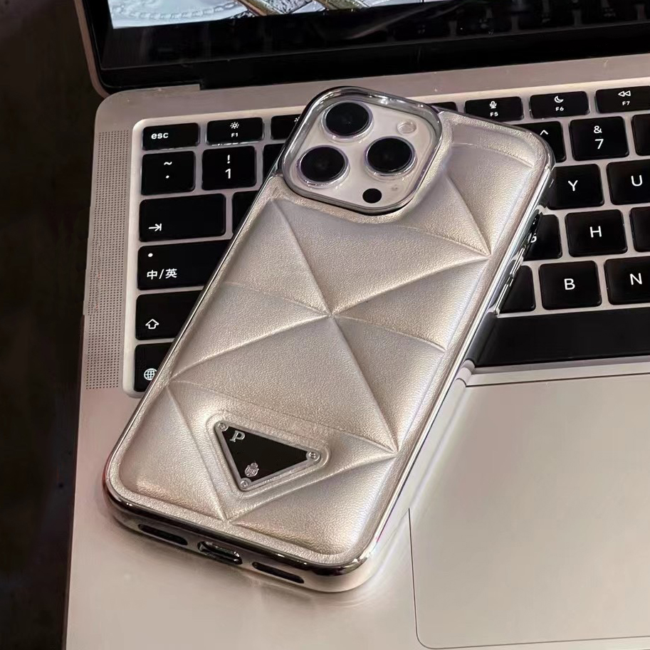 Designer Phone Case Rhombic leather For Iphone 14 Promax 13pro 12 Iphone 11 Luxury IPhone Case Phone Cases fall protection very nice, Black
Designer Phone Case Rhombic leather For Iphone 14 Promax 13pro 12 Iphone 11 Luxury IPhone Case Phone Cases fall protection very nice, Black