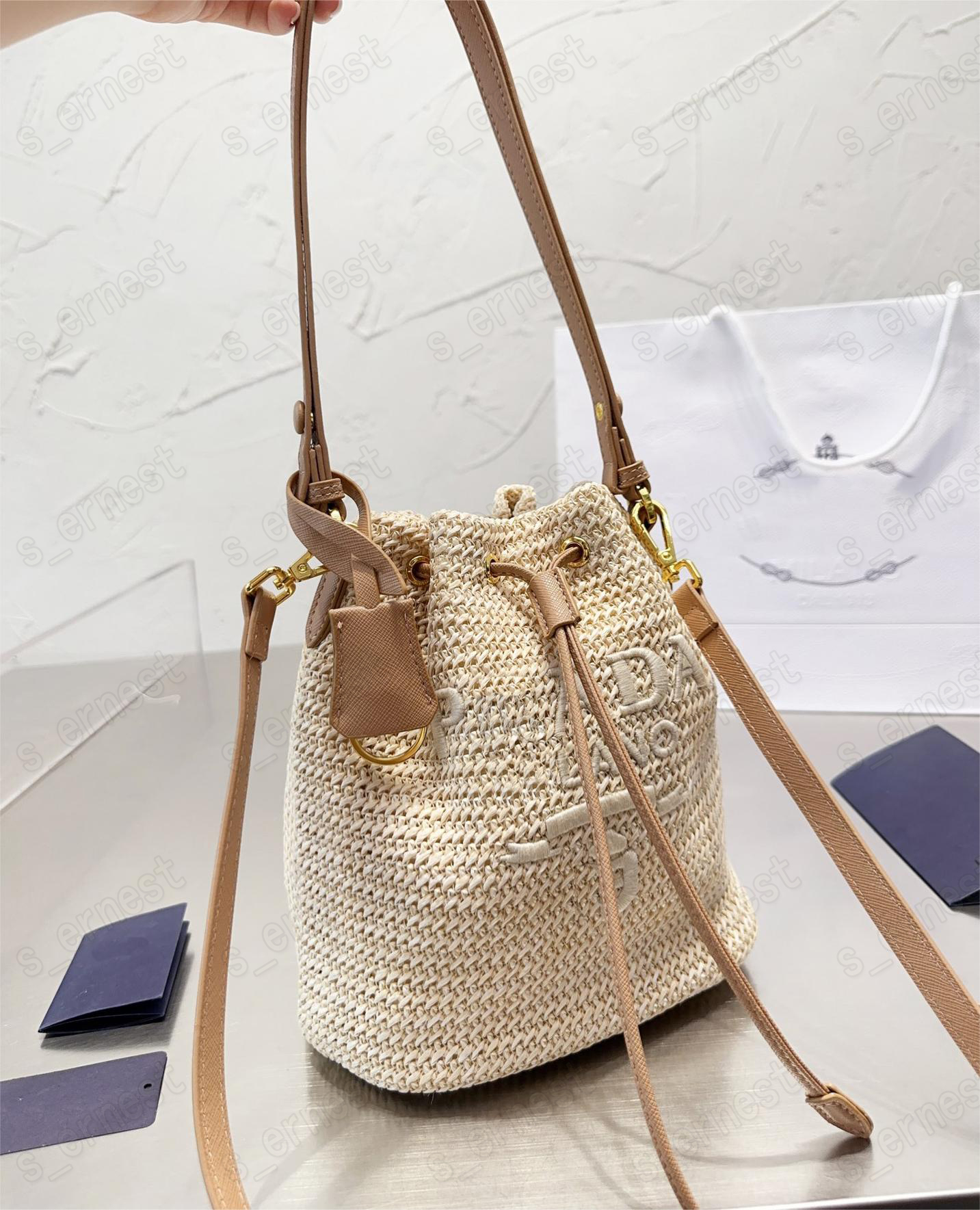 Woman Straw Bags bucket bag Nylon shoulder bags Hobos Chain Handbags Designer Crossbody Lady Small Totes, White
Woman Straw Bags bucket bag Nylon shoulder bags Hobos Chain Handbags Designer Crossbody Lady Small Totes, White