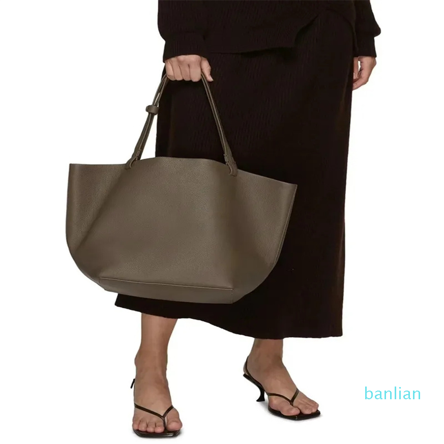 Large Size Cowhide Type Commuting Simple Handbag Single Shoulder the Bag
