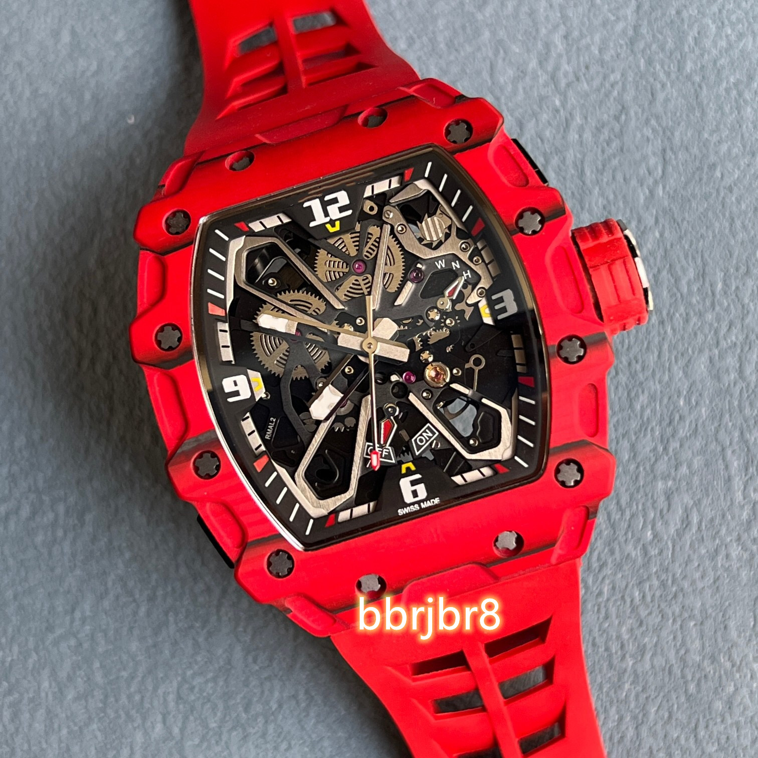 ZY RM35-03 watch features a fully automatic mechanical movement Sapphire mirror NTPT carbon fiber case with a natural rubber strap, As shown
ZY RM35-03 watch features a fully automatic mechanical movement Sapphire mirror NTPT carbon fiber case with a natural rubber strap, As shown