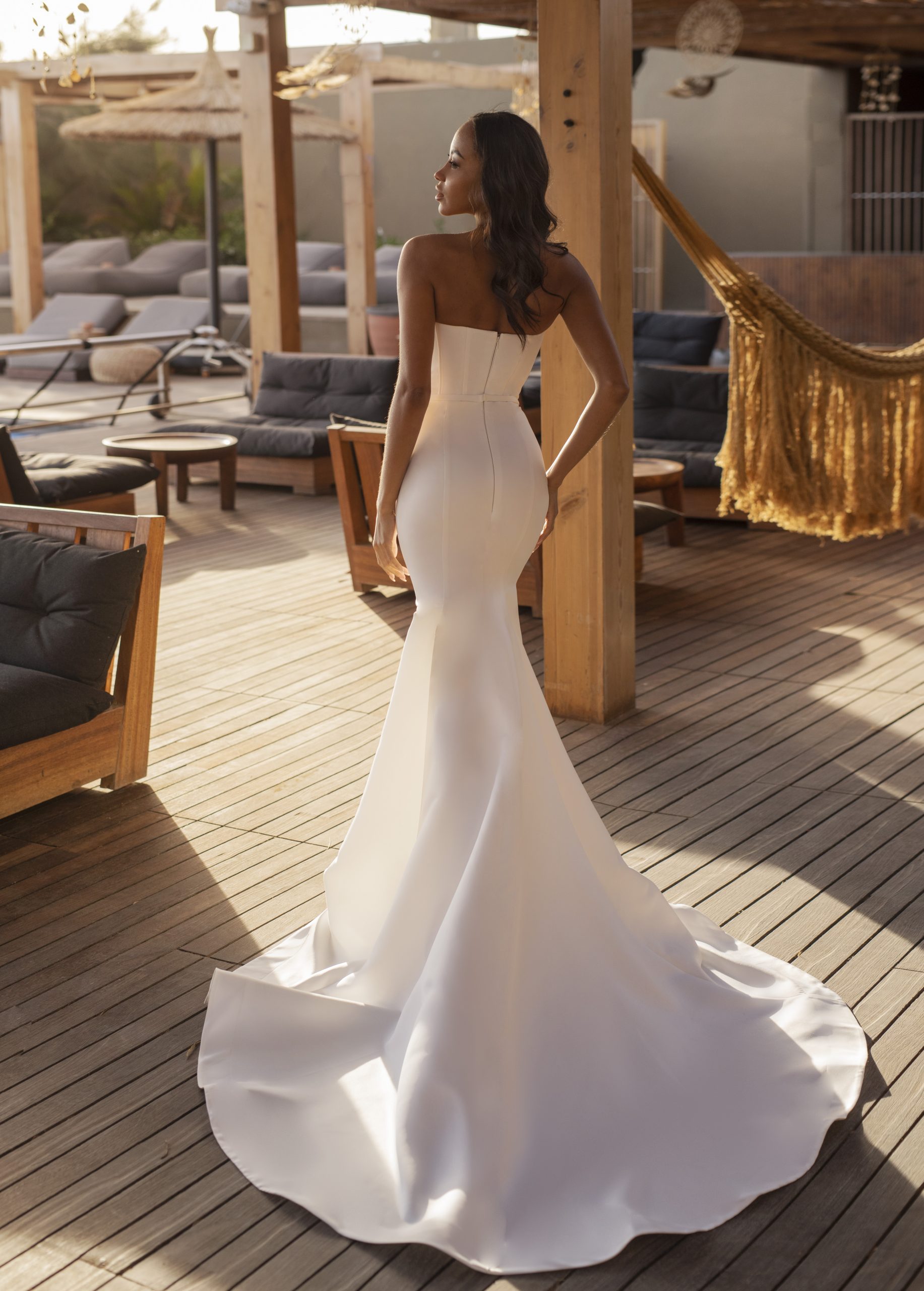 Sweetheart Necke Satin Mermaid Bridal Gown - Elegant Backless Wedding Dress With Sweep Train 6660305