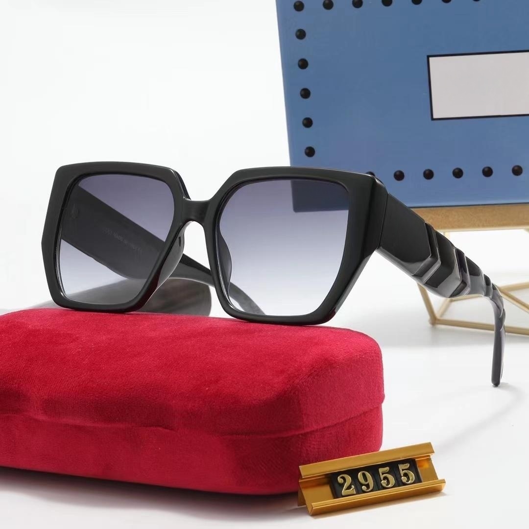 Fashion Designer Sunglasses luxury letter womens Mens Goggle senior Eyewear For Women eyeglasses frame Vintage Metal Sun Glasses
Fashion Designer Sunglasses luxury letter womens Mens Goggle senior Eyewear For Women eyeglasses frame Vintage Metal Sun Glasses
