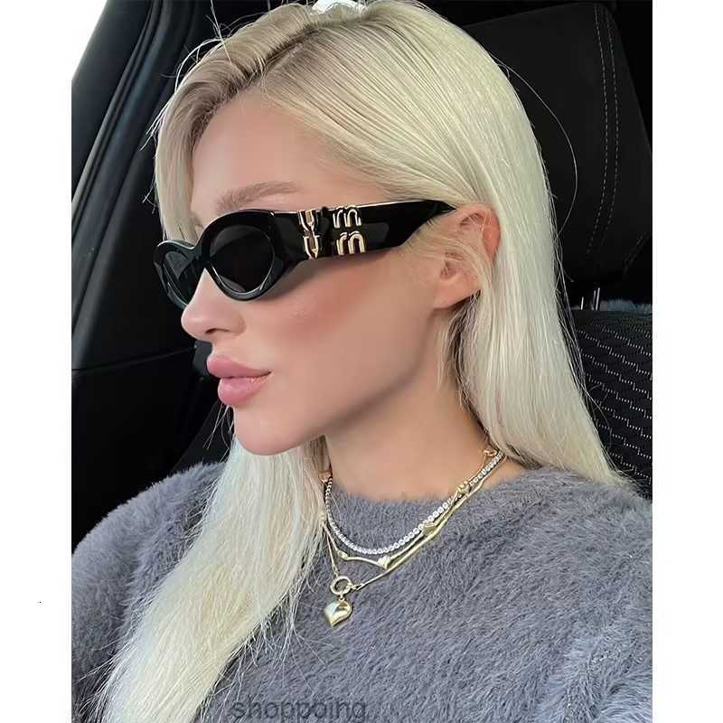 Miu Sunglasses for Men and D980 Retro Large Frame Glasses Outdoor Tourism Street Shoot Sun Protection and Uv Protection Uv400 Sunglasseshgi4
Miu Sunglasses for Men and D980 Retro Large Frame Glasses Outdoor Tourism Street Shoot Sun Protection and Uv Protection Uv400 Sunglasseshgi4