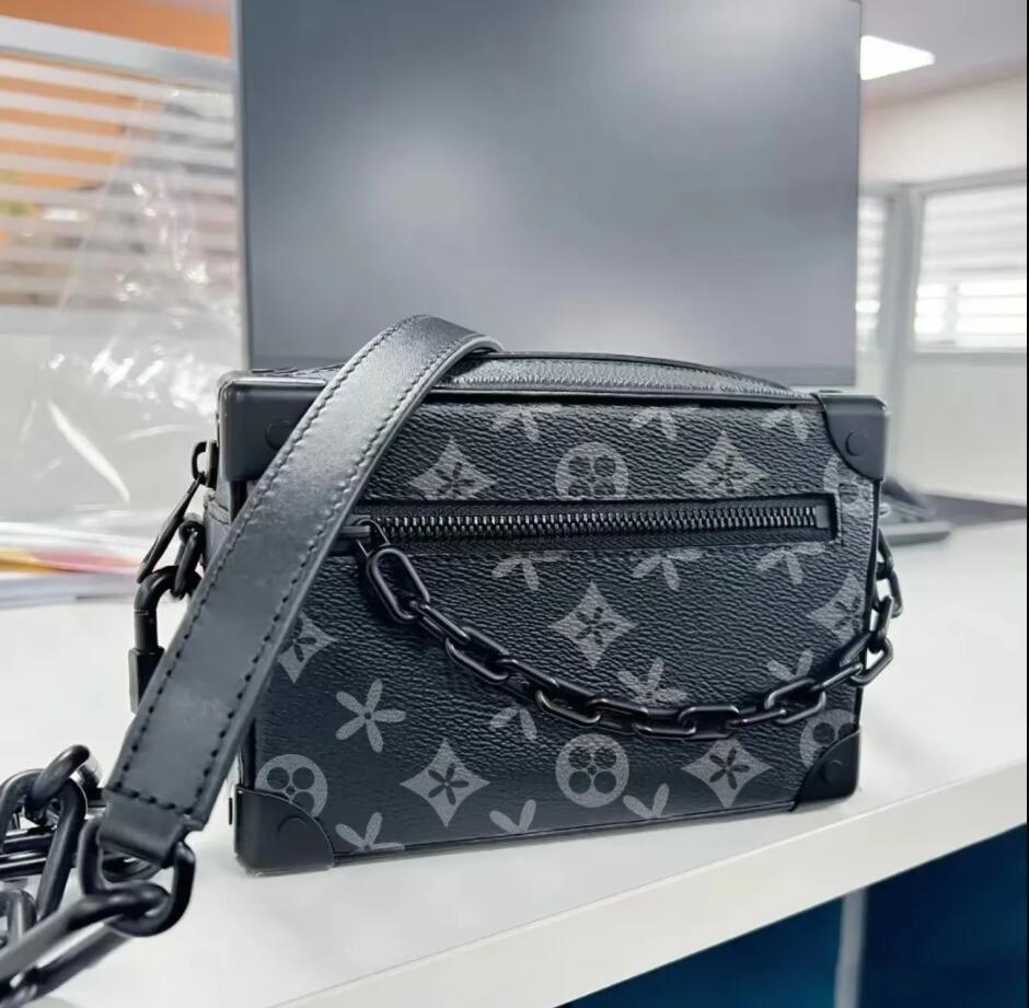 Handbag Mini Women Soft Trunk Crossbody Totes bags Mens Shoulder Monograms Messenger Purse Bag Legacy Chain Handle Designer Luxury Clutch Box
