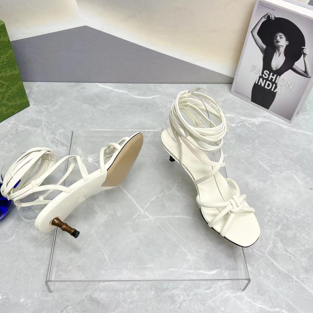Fine Band Combination Sandals Designer Shoes Women 4.5CM kitten Heel Open Toe Party Dress shoes Fashion High Quality Genuine Leather Knot Decoration, Blue
Fine Band Combination Sandals Designer Shoes Women 4.5CM kitten Heel Open Toe Party Dress shoes Fashion High Quality Genuine Leather Knot Decoration, Blue