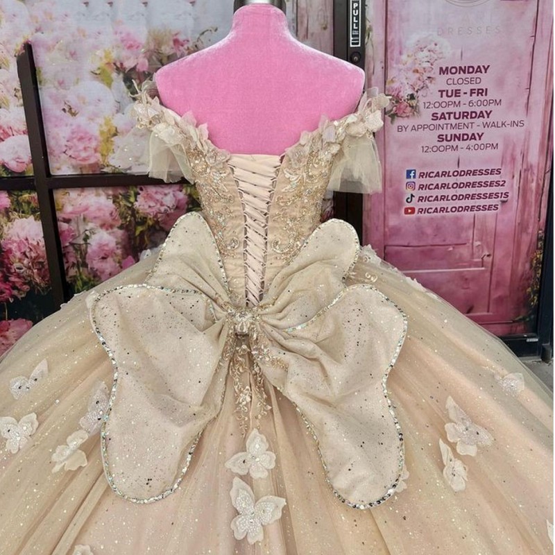 Champagne Shiny Sexy V-Neck Princess Prom Dress Quinceanera Dresses Bow Applique Lace Beading Sweet 16 Birthday Party Dresse Vestidos De 15 Anos