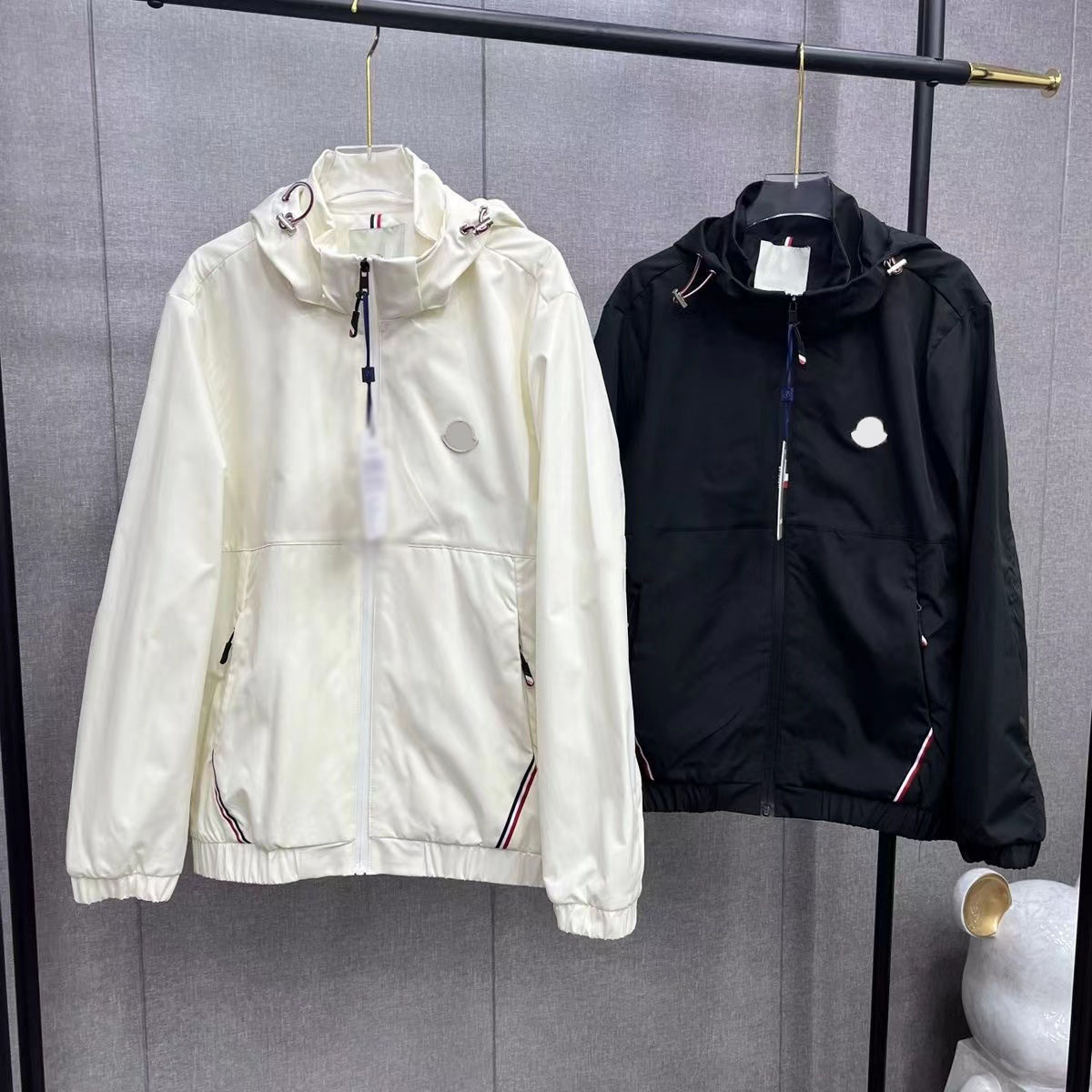 2023 mens hoodies designer pullover MONCLAIR woman zip up hoodie men sweatshirt designer clothes men sweater men clothing streetwear overshirt windbreaker jacket, Style-2
2023 mens hoodies designer pullover MONCLAIR woman zip up hoodie men sweatshirt designer clothes men sweater men clothing streetwear overshirt windbreaker jacket, Style-2