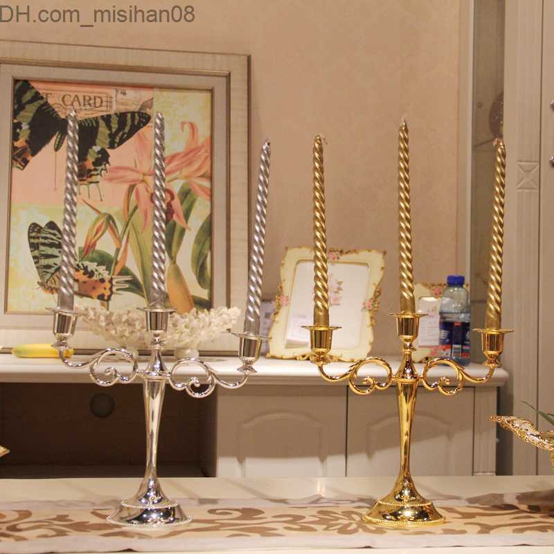 Holders Nordic Alloy Candle Holder Three-Headed Candlestick For Party Weddings Candlelight Dinners Romantic Candelabrum Z230704 H260310