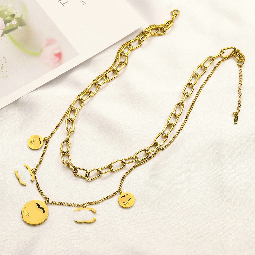 Luxury Designer Pendant Necklaces Gold Plated Crysatl Pearl Rhinestone Sweater Necklace for Women 20 Style Wedding Party Jewerlry Accessories