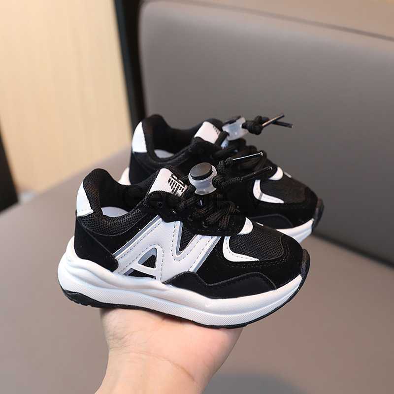 Athletic Outdoor Spring And Autumn 2023 New ChildrenS Sneakers Boys Tennis Casual Girls Baby Soft Soled Running Shoes H260130