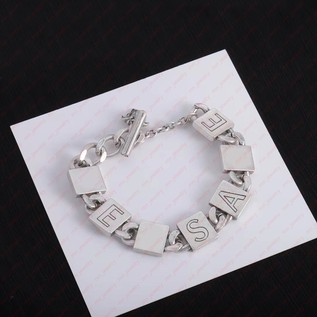 Cyberpunk personality bracelets, necklaces. Fashion brand designer bracelets. Wedding party gift, European and American simple fashion designer jewelry., Bracelet
Cyberpunk personality bracelets, necklaces. Fashion brand designer bracelets. Wedding party gift, European and American simple fashion designer jewelry., Bracelet
