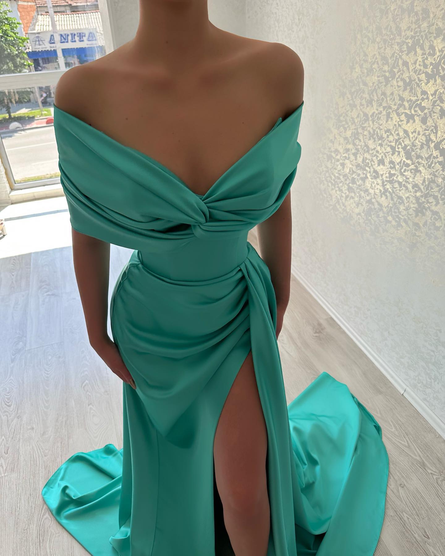Fashion Turquoise Green Prom Dresses Off Shoulder Evening Gowns Pleats Slit Formal Red Carpet Long Special Ocn Party Dress Lz0304