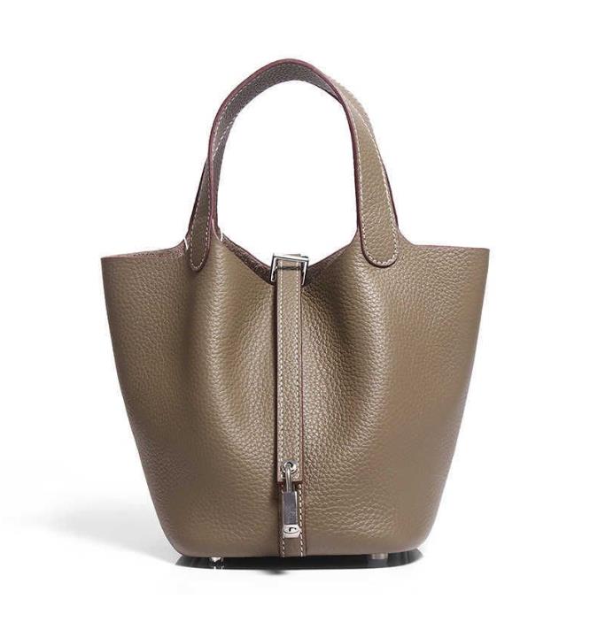 Women Totes Picotin Women's Luxury Bags h Family Leather Vegetable Basket Children Tc Top Layer Cow Leather Bucket Bag Senior Portable Women's Bag
Women Totes Picotin Women's Luxury Bags h Family Leather Vegetable Basket Children Tc Top Layer Cow Leather Bucket Bag Senior Portable Women's Bag