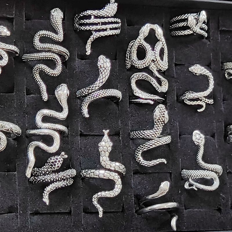 50pcs/lot Antique Silver Styles Mix Snake Ring Male Female Opening Adjustable Rings Exaggerated Metal Alloy Jewelry