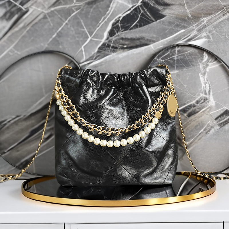 Designer Crossbody Bag Calfskin Mini Handbag 10A Luxury Tote Bags With Box C015
Designer Crossbody Bag Calfskin Mini Handbag 10A Luxury Tote Bags With Box C015