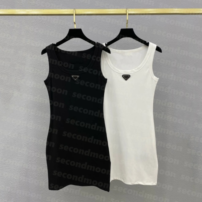 Women Casual Sling Dress Designer Knits Dresses Triangle Badge Fashion Dress Sleeveless Knitted Skirts, Black
Women Casual Sling Dress Designer Knits Dresses Triangle Badge Fashion Dress Sleeveless Knitted Skirts, Black
