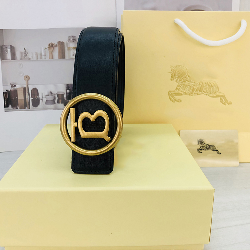 Mens designer belt Classic fashion Width 3.8cm zinc alloy buckle Casual letter pin buckle mounted men's leather belt
Mens designer belt Classic fashion Width 3.8cm zinc alloy buckle Casual letter pin buckle mounted men's leather belt