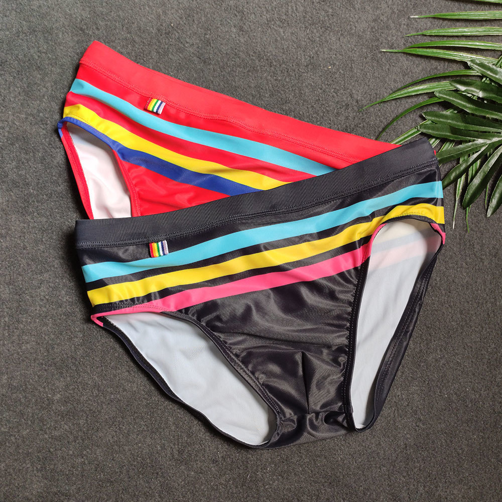 Men's Swimwear UXH apron men's swimsuit color stripe breathable sunbath Pushup pad 230705