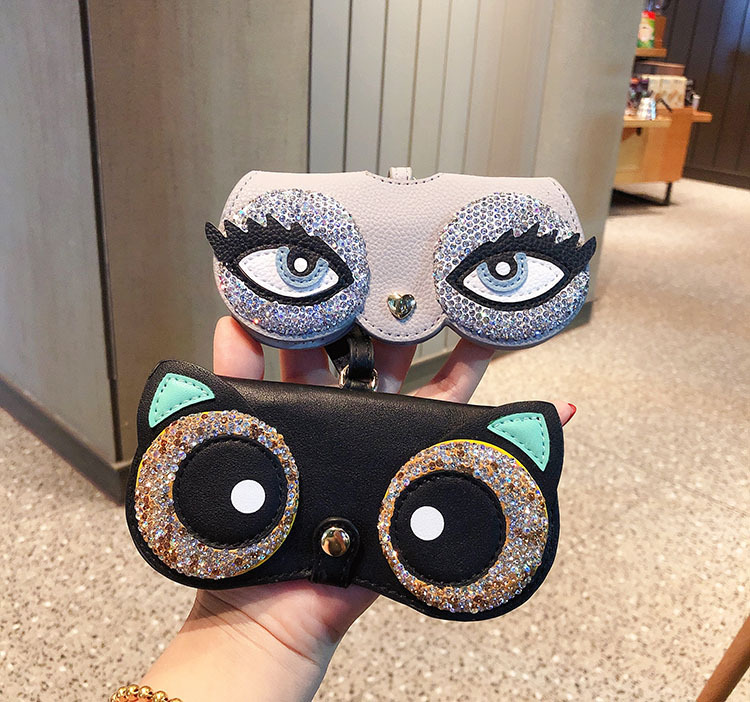 Diamond-encrusted Cute Glasses Storage Bag 17.5x7.5cm Ins Fashion Sunglasses Bag Portable Sunglasses Case Protective Cover Men's and Women's Bags Hanging Ornaments