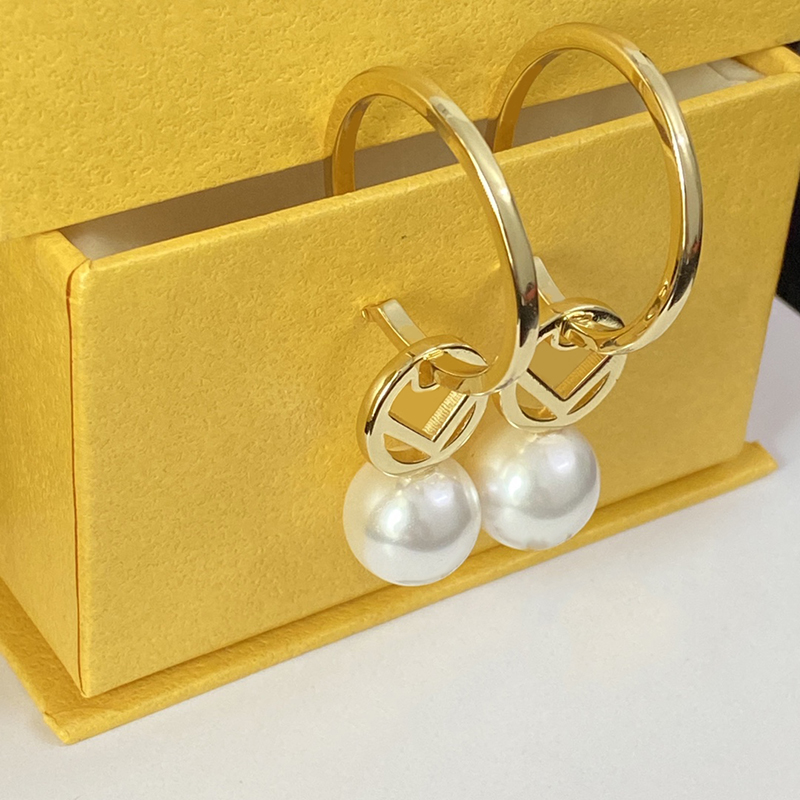 Luxury Designers Women Hoop Earrings Circle hoops earring Gold designer hoops Ear Studs With BOX Pendants Gift 2307054PE
Luxury Designers Women Hoop Earrings Circle hoops earring Gold designer hoops Ear Studs With BOX Pendants Gift 2307054PE