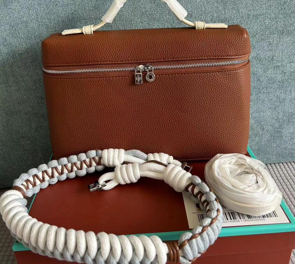Loro piana evening Elegant bag L27 Pouch lunch box Big Size Womens shoulder bags Extra Pocket leather designer Two way zipper handbags crossbody bags
Loro piana evening Elegant bag L27 Pouch lunch box Big Size Womens shoulder bags Extra Pocket leather designer Two way zipper handbags crossbody bags