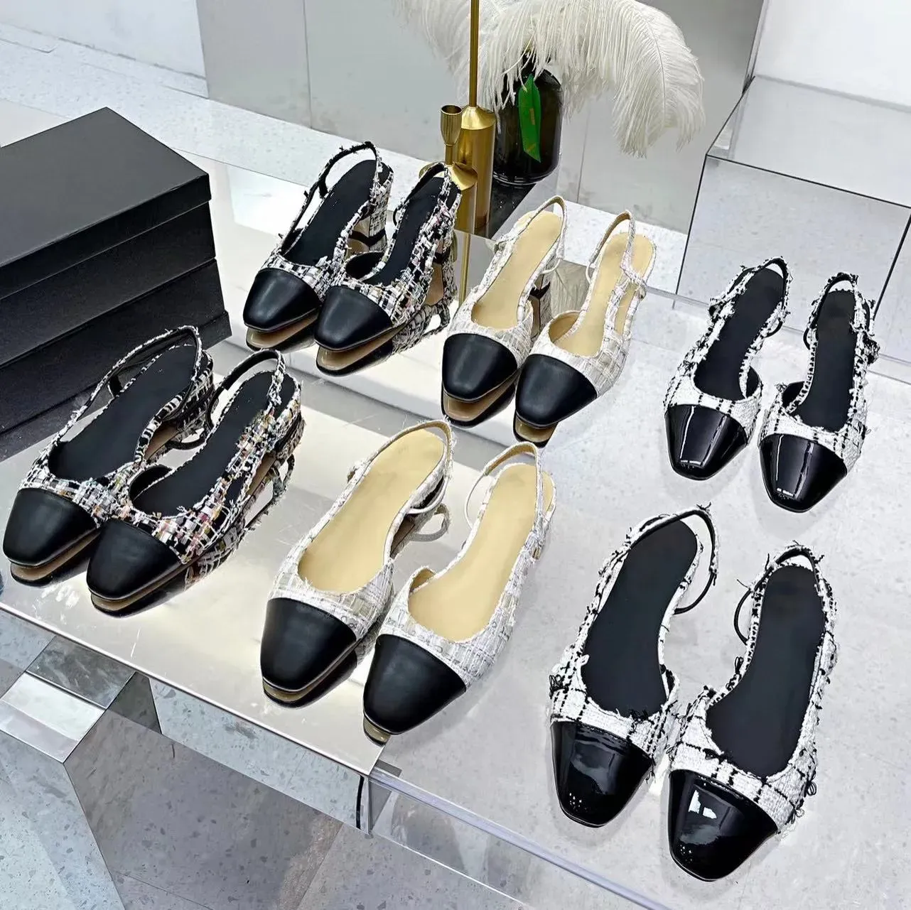 Classic designer sandals High Quality Womens wedding dress shoes summer thick heels fashion round head slides 100% cowhide Platform sexy lady sandal wiht box, 8#
Classic designer sandals High Quality Womens wedding dress shoes summer thick heels fashion round head slides 100% cowhide Platform sexy lady sandal wiht box, 8#