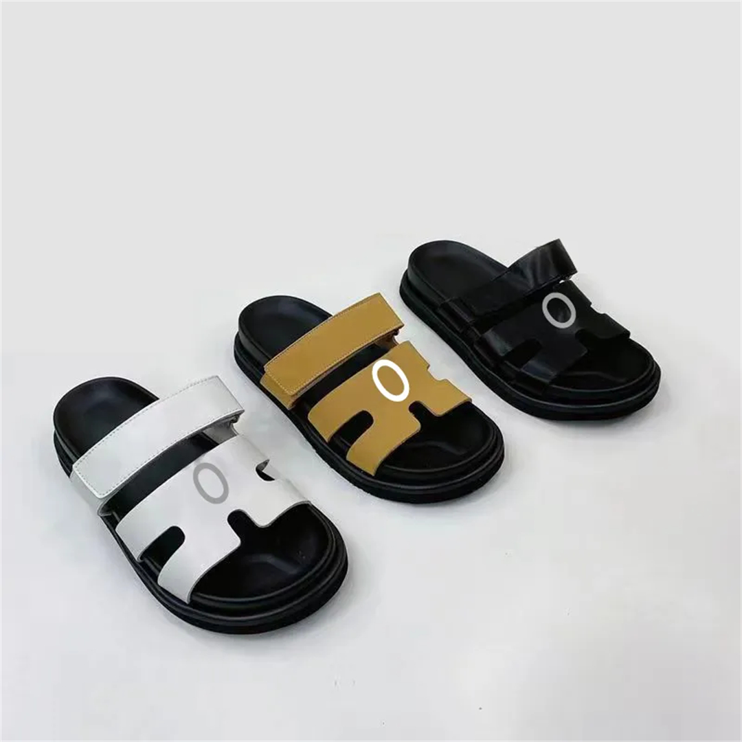 Designer brand luxury Slippers Beach Classic Flat Sandals Luxury Summer Lady Leather Flip Flops Top Quality Men Women Slides
Designer brand luxury Slippers Beach Classic Flat Sandals Luxury Summer Lady Leather Flip Flops Top Quality Men Women Slides