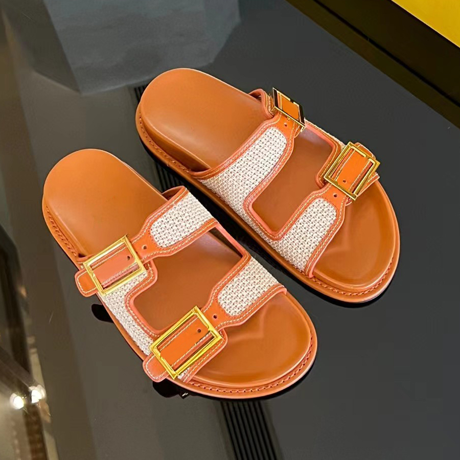 Brown leather sandals Pale yellow raffia Woven Metal letter buckle decoration ladies slippers Comfortable flat shoes Luxury Designer women's beach slippers
Brown leather sandals Pale yellow raffia Woven Metal letter buckle decoration ladies slippers Comfortable flat shoes Luxury Designer women's beach slippers